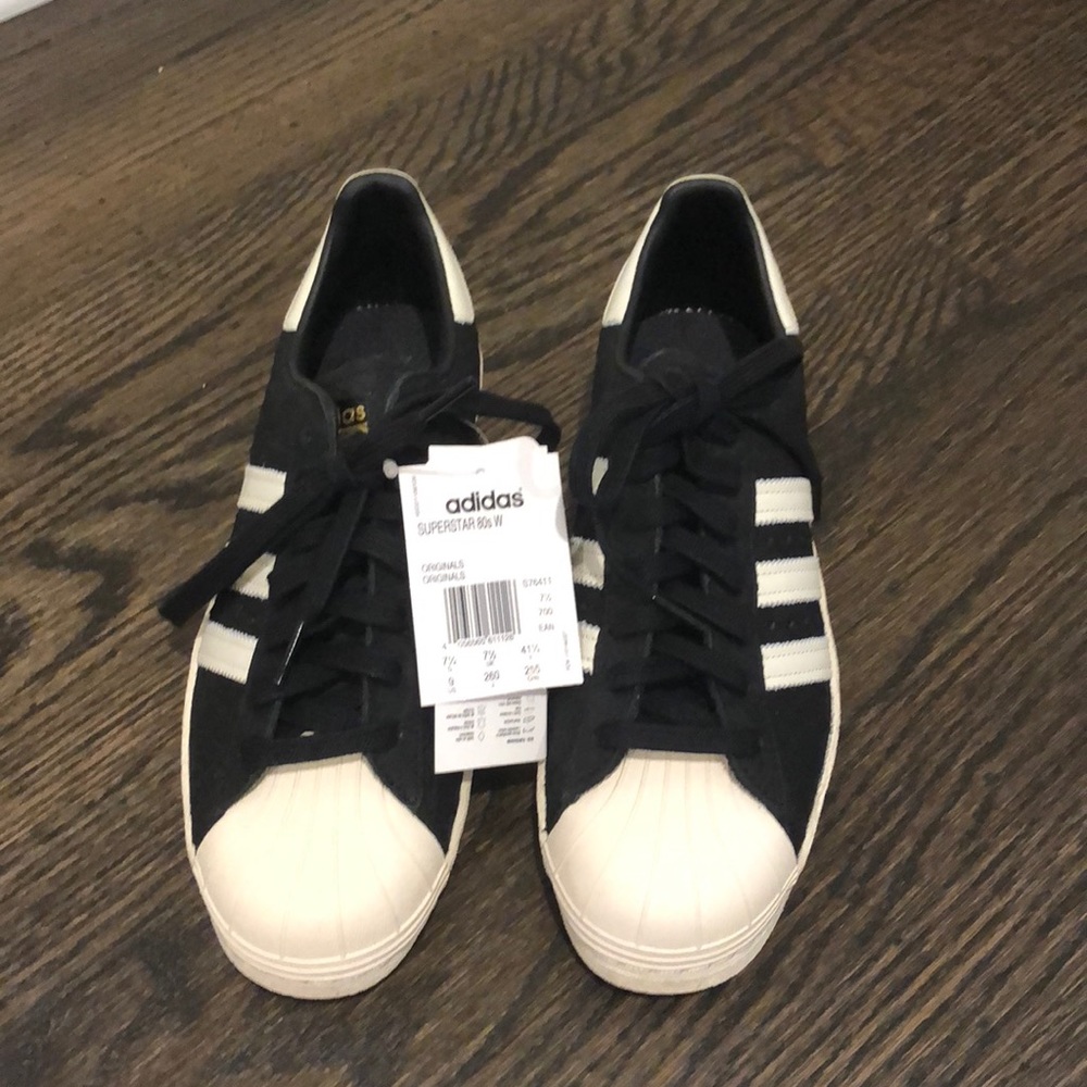 Adidas superstars